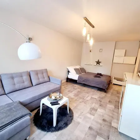 アパート Gorski カルパッチ